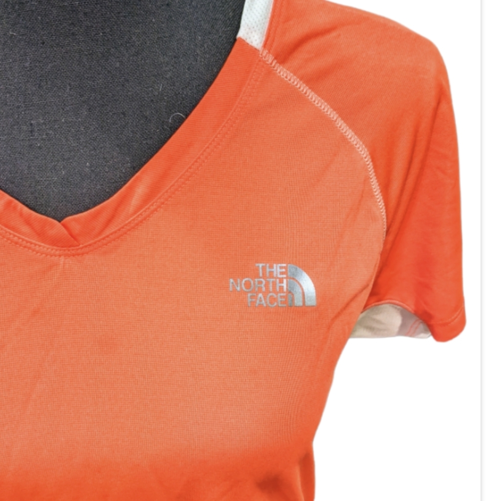 The North Face "FLASHDRY" active shIrt